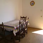 Apartments Mladen - Free Parking