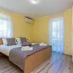 Apartmani Kostrena - With Pool