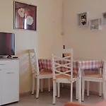 Apartments Mara