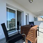 Goldie Vista Apartments Krk