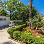 Cozy Apartment Nur 350 Meter Zum Sandstrand Mit Privater Terrasse Und Mediterranem Garten