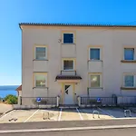 Komfortables Apartment Nur 500 Meter Zum Strand Mit Meerblick, Waschmaschine, Parkplatz
