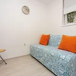 Malerisches Apartment Nur 50 Meter Zum Strand Mit Privatem Balkon, Wifi, Privatparkplatz