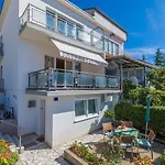 Lauschiges Studio Nur 450 Meter Zum Sandstrand Mit Privater Terrasse