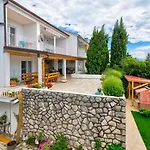 Modernes Apartment Nur 350 Meter Zum Sandstrand Mit Meerblick, Eigenem Liegestuhl, Grill