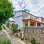 Modernes Apartment Nur 350 Meter Zum Sandstrand Mit Meerblick, Eigenem Liegestuhl, Grill