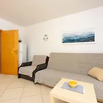 Lichtdurchflutetes Apartment Nur 350 Meter Zum Strand Mit Herrlichem Meerblick