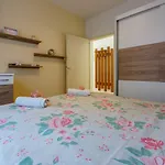 Hundefreundliches Apartment Nur 350 Meter Zum Sandstrand Mit Privater Terrasse, Steingrill, Wifi