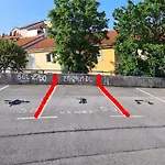Traumhaftes Apartment Direkt Am Meer Mit Privatem Balkon, Meerblick, Waschmaschine, Klima
