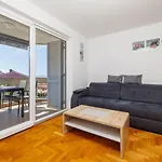 Helles Apartment In Neubausiedlung Nur 500 Meter Zum Strand Mit Meerblick, Waschmaschine