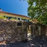 Mediterranes Ferienhaus Mit Meerblick, Aussendusche, Liegen, Grill, Waschmaschine - Haustiere Erlaubt