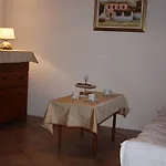 Rustikales Steinhaus Mit Privatpool, Grill, Terrasse, Liegen, Aussendusche