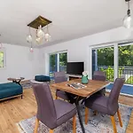 Atemberaubende Villa Mit Whirlpool, Privatpool, Aussendusche, Fitnessraum, Waschmaschine