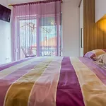 Bezauberndes Studio Nur 100 Meter Zum Strand Mit Sauna, Whirlpool, Meerblick, Wifi