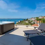 Beeindruckendes Apartment Nur 100 Meter Zum Strand Mit Jacuzzi, Sauna, Meerblick, Wifi
