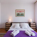 Komfortables Apartment Nur 200 Meter Zum Sandstrand Mit Meerblick, Liegewiese, Grill
