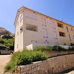 Apartments Limun Zarok
