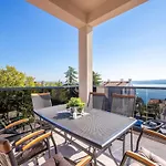 Chic Villa In Dramalj At Sea