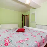 Apartments And Room Mirjana