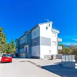 Apartment In Crikvenica 5621