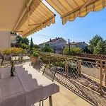 Apartments In Dramalj 5747 B