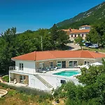 Villa Senza Nome