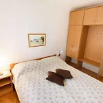 Holiday Home In Malinska/Insel Krk 12955