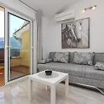 Sunshine Residence Baska