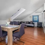 Lovely Apartment In Bribir With Kitchen