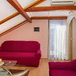 Beautiful Apartment In Matulji With Wifi