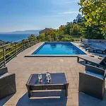 Villa Nv View 22 By Aneo Travel