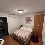 Apartments Mare Jadranovo
