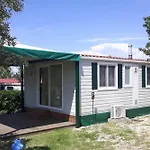 Mobile Homes In Cres, With Long Pebble Beach