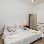 Nice Apartment In Mali Losinj With Wifi