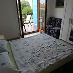 Apartments In Malinska/Insel Krk 14421