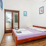 Awesome Apartment In Pinezici With Wifi