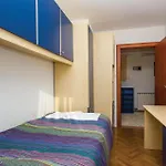 3 Bedroom Gorgeous Apartment In Cavle