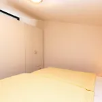1 Bedroom Cozy Apartment In Jadranovo
