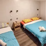 2 Bedroom Lovely Apartment In Njivice