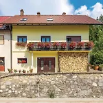3 Bedroom Pet Friendly Apartment In Lokve