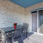 Cozy Apartment In Vrh With Outdoor Swimming Pool