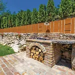 Stunning Home In Jurdani With Wifi