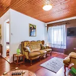 Stunning Home In Zlobin With Wifi