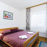 Gorgeous Home In Selce With Wifi