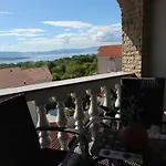 Apartments In Malinska/Insel Krk 13149