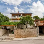 Lovely Home In Donji Zagon With House Sea View