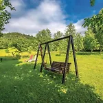 4 Bedroom Awesome Home In Breze