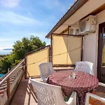 2 Bedroom Gorgeous Apartment In Lovran