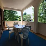 Spacious Apartment With Terrace In Malinska