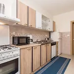 Cozy Apartment In Bresca With Wifi